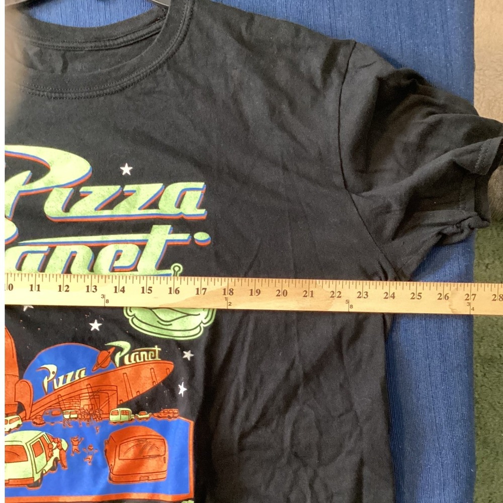 Retro Disney Pixar Toy Story Pizza Planet Shirt XL Alien Graphic Tee Disneycore - Picture 3 of 5